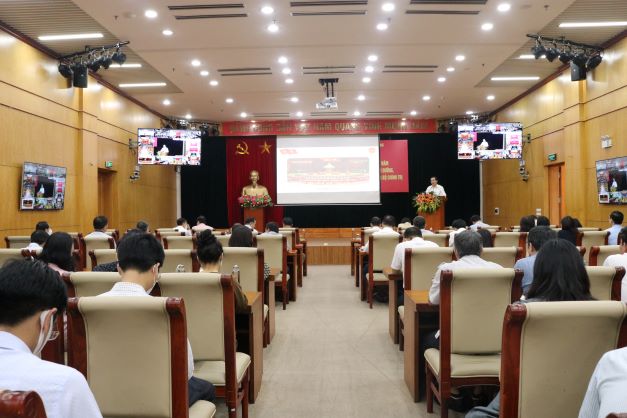 Toàn cảnh Hội nghị. 