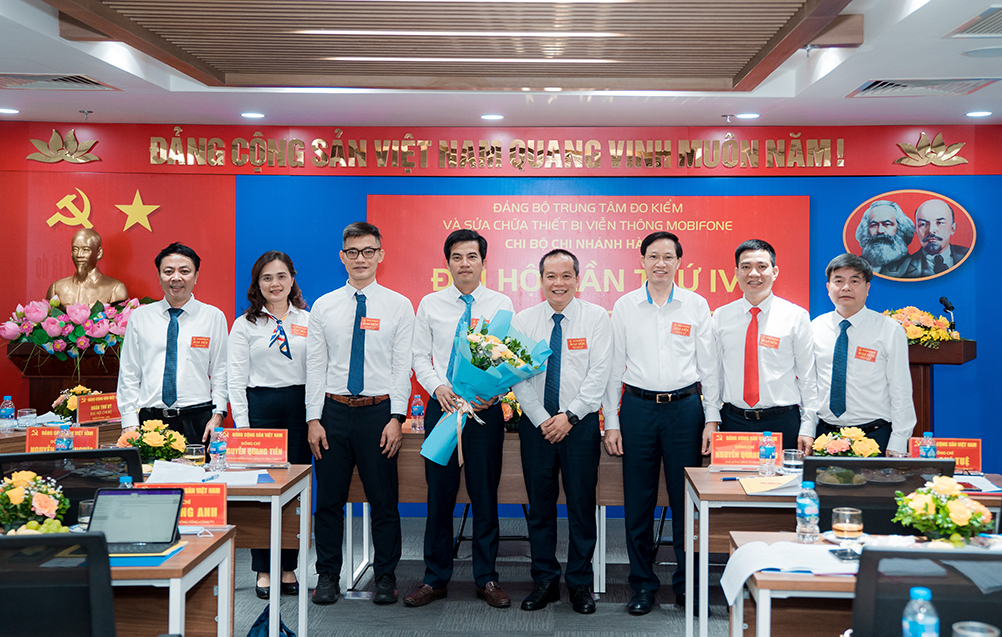 Ra mắt Ban Chấp hành Đảng bộ Tổng công ty Viễn thông MobiFone, nhiệm kỳ 2020 - 2025.