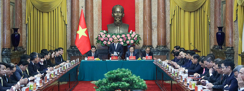 Chủ tịch nước Nguyễn Xuân Phúc nhấn mạnh: Doanh nghiệp Nhà nước cần tiếp tục thể hiện vai trò dẫn dắt trong một số lĩnh vực then chốt của nền kinh tế.