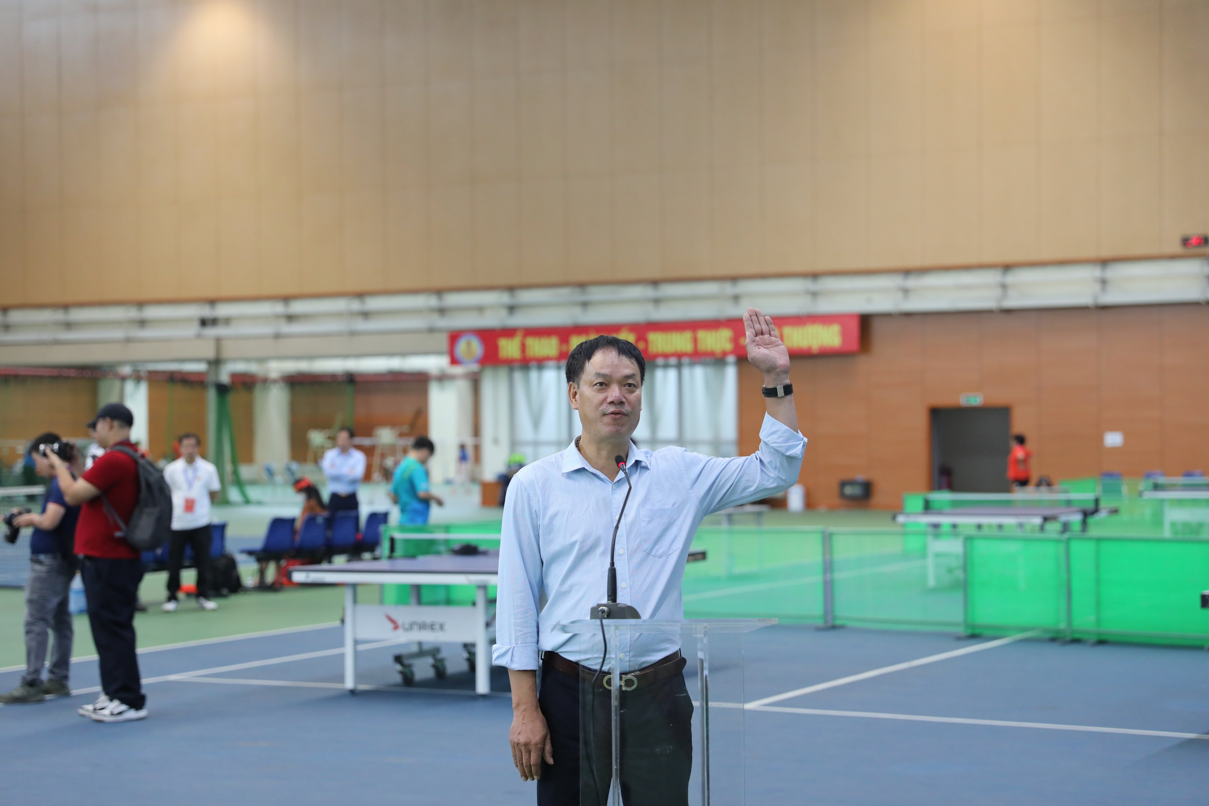 Đại diện tổ trọng tài tham gia điều khiển các trận thi đấu của Hội thao phát biểu tuyên thệ.