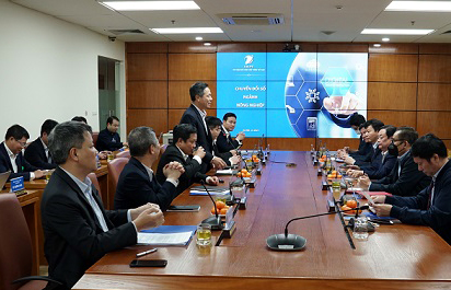 Một buổi làm việc giữa lãnh đạo Tập đoàn VNPT và Bộ NN&PTNT.