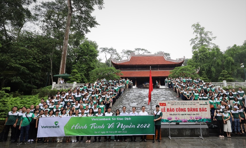 Đảng bộ Vietcombank Sở giao dịch với hành trình Về nguồn năm 2022.