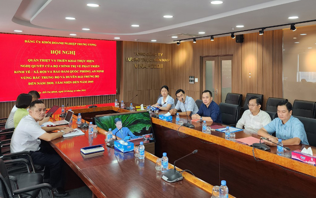 Cán bộ, đảng viên tham gia 