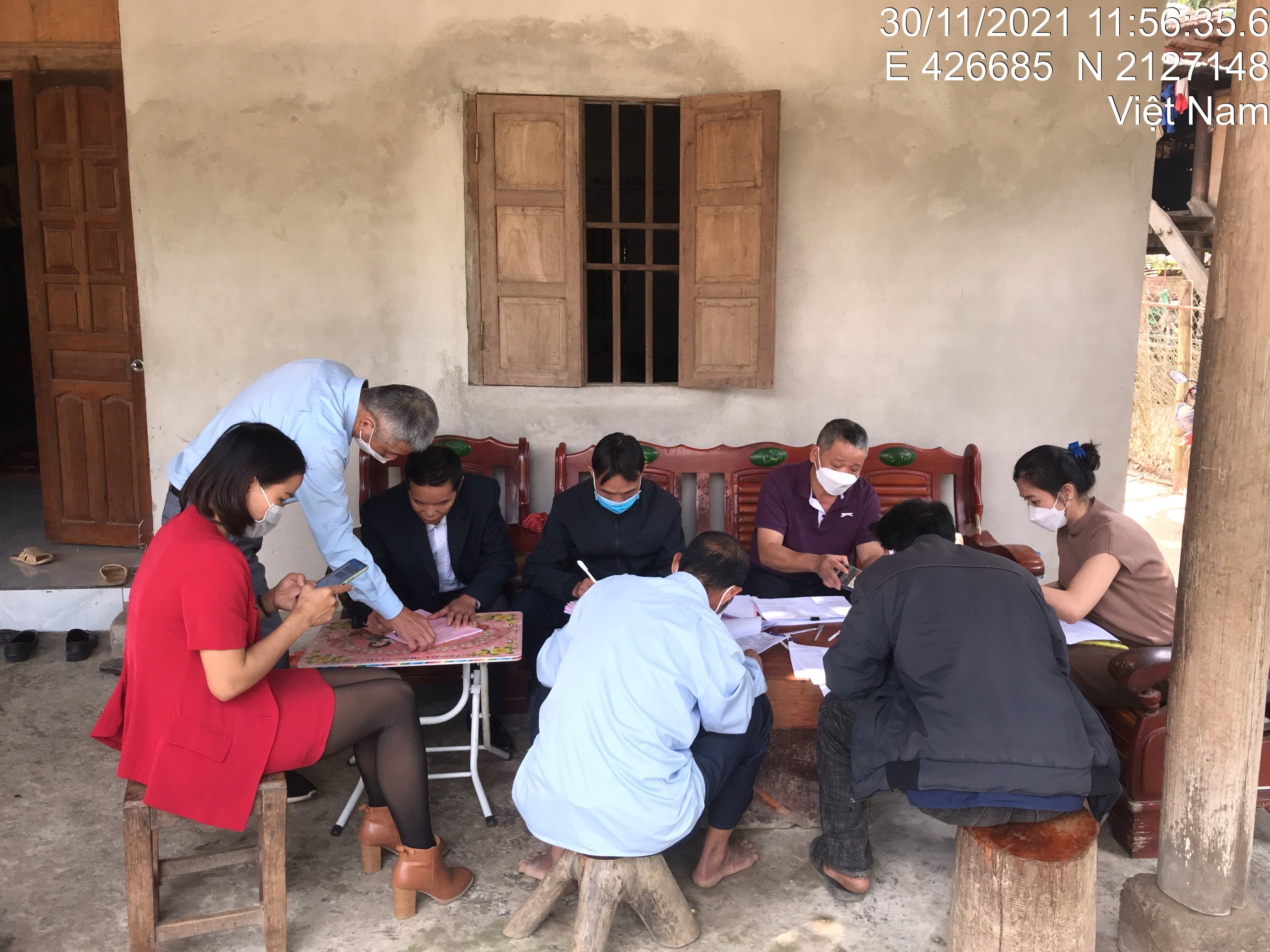 Các hộ dân đồng thuận ký hồ sơ và nhận tiền BT, HT, TĐC; nghiêm túc chấp hành và bàn giao mặt bằng thực hiện dự án.