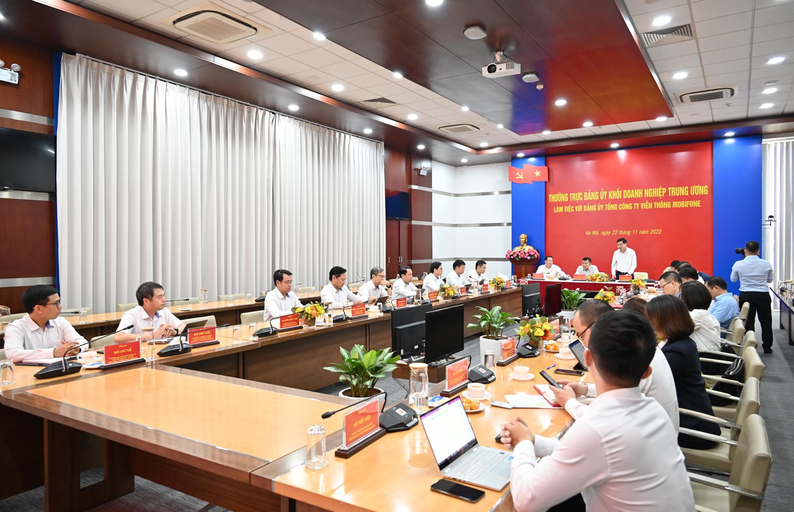 Quang cảnh làm việc.