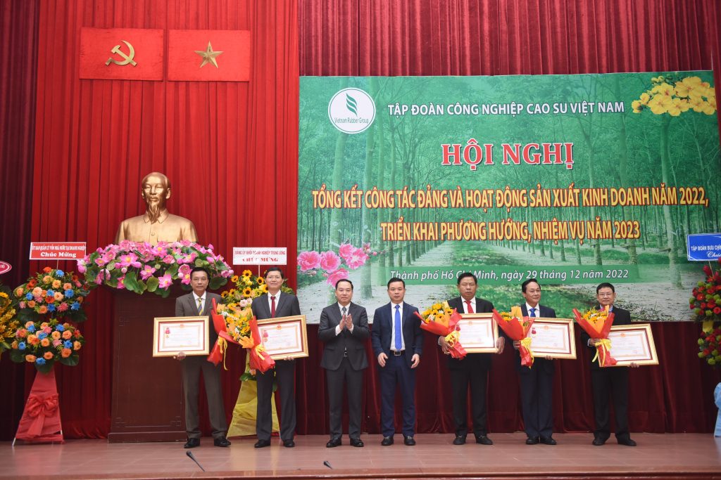 Đảng uỷ Tập đoàn CN Cao su Việt Nam tổng kết công tác Đảng và hoạt động sản xuất kinh doanh năm 2022, triển khai nhiệm vụ năm 2023