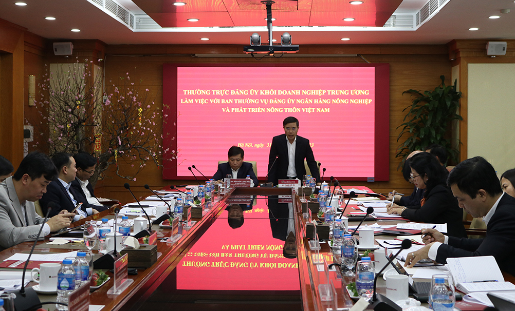 đồng chí Phạm Đức Ấn - Bí thư Đảng ủy, Chủ tịch HĐTV phát biểu khai mạc Hội nghị.