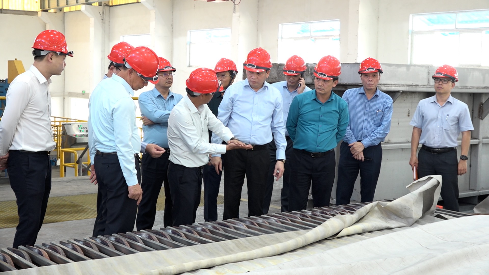 Đoàn công tác tham quan Chi nhánh Luyện đồng Lào Cai - Vimico.