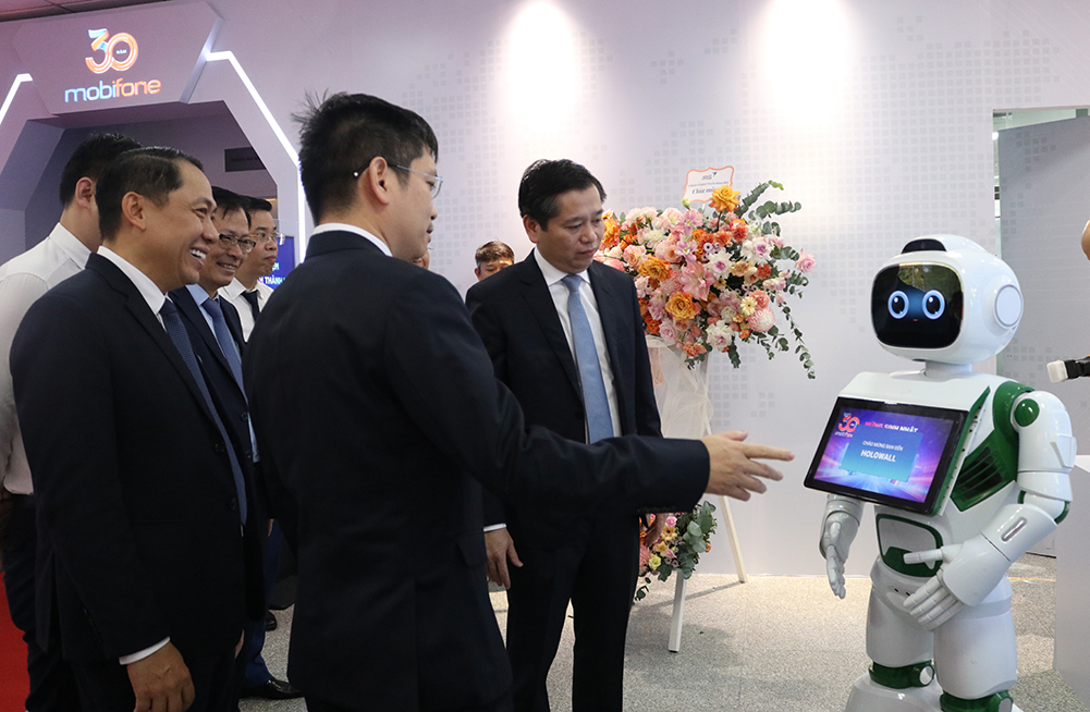 Đồng chí Nguyễn Long Hải, Bí thư Đảng ủy Khối Doanh nghiệp Trung ương khẳng định, việc ký Chương trình phối hợp giữa hai bên góp phần đảm bảo nâng cao chất lượng và hiệu quả việc triển khai các chủ trương, đường lối của Đảng, chính sách, pháp luật của Nhà nước về khuyến học, khuyến tài.