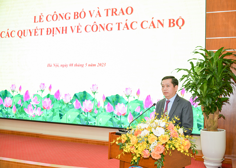 Bí thư Đảng ủy Khối Doanh nghiệp Trung ương Nguyễn Long Hải phát biểu giao nhiệm vụ.