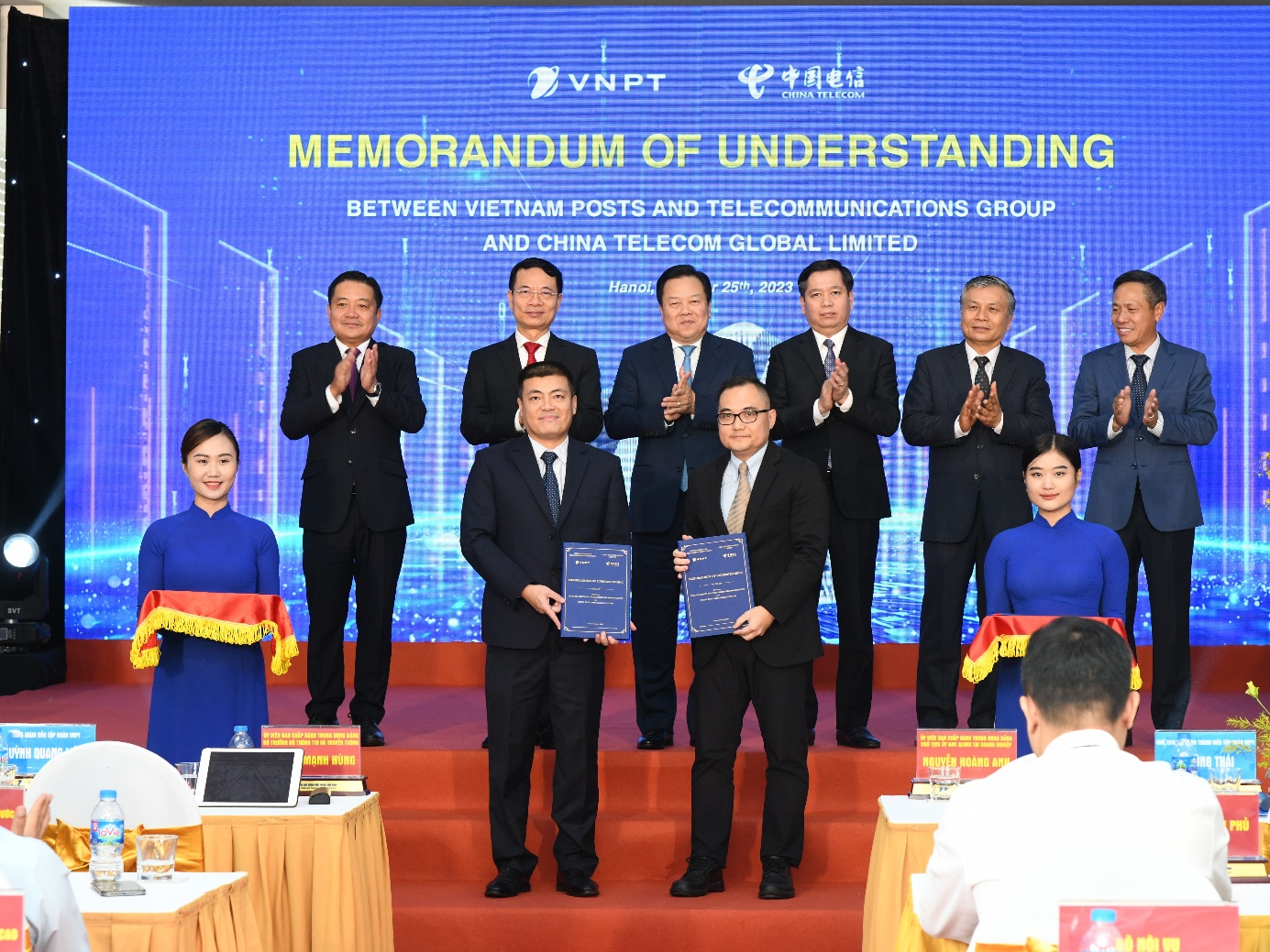 Tập đoàn VNPT đã trao Biên bản ghi nhớ hợp tác với các đối tác.