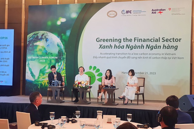 Tọa đàm “Xanh hóa ngành Ngân hàng” ngày 21/09/2023 tại Hà Nội do NHNN phối hợp với Tổ chức tài chính Quốc tế (IFC), Cục Kinh tế liên bang Thụy Sĩ (SECO),  Bộ Ngoại giao và Thương mại Úc (DFAT) tổ chức.