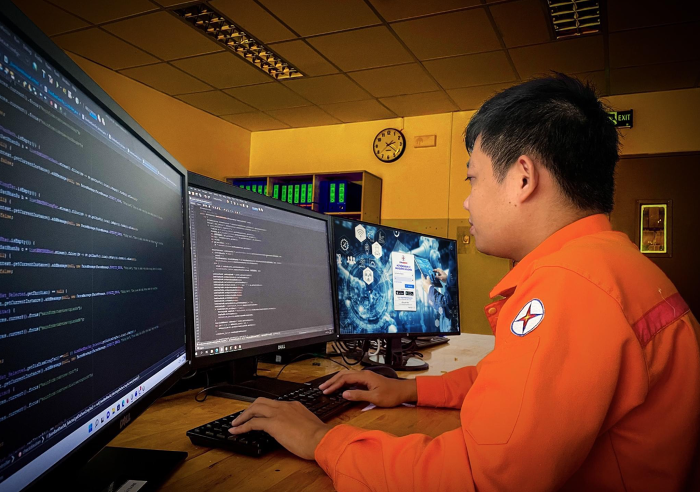 	Nỗ lực vượt qua khó khăn, đội ngũ CBNCNV Công ty đã chủ động, sáng tạo, phát huy tốt khả năng, nghiên cứu được nhiều giải pháp, sáng kiến, cải tiến kỹ thuật có chất lượng, hiệu quả cao, đáp ứng tốt yêu cầu nhiệm vụ của đơn vị.