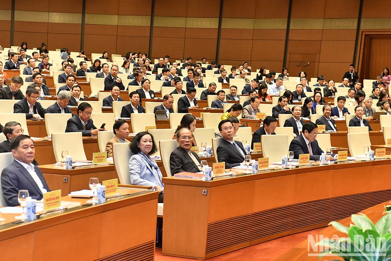 Các đồng chí Lãnh đạo, nguyên Lãnh đạo Đảng, Nhà nước và các đại biểu dự hội nghị. (Ảnh: ĐĂNG KHOA)