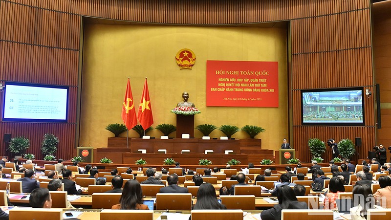 Quang cảnh hội nghị nghiên cứu, học tập, quán triệt Nghị quyết Hội nghị Trung ương 8, khóa XIII. (Ảnh: ĐĂNG KHOA)