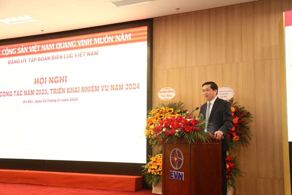 Đồng chí Nguyễn Long Hải - Ủy viên Dự khuyết BCH Trung ương Đảng, Bí thư Đảng ủy Khối Doanh nghiệp Trung ương phát biểu chỉ đạo tại Hội nghị.