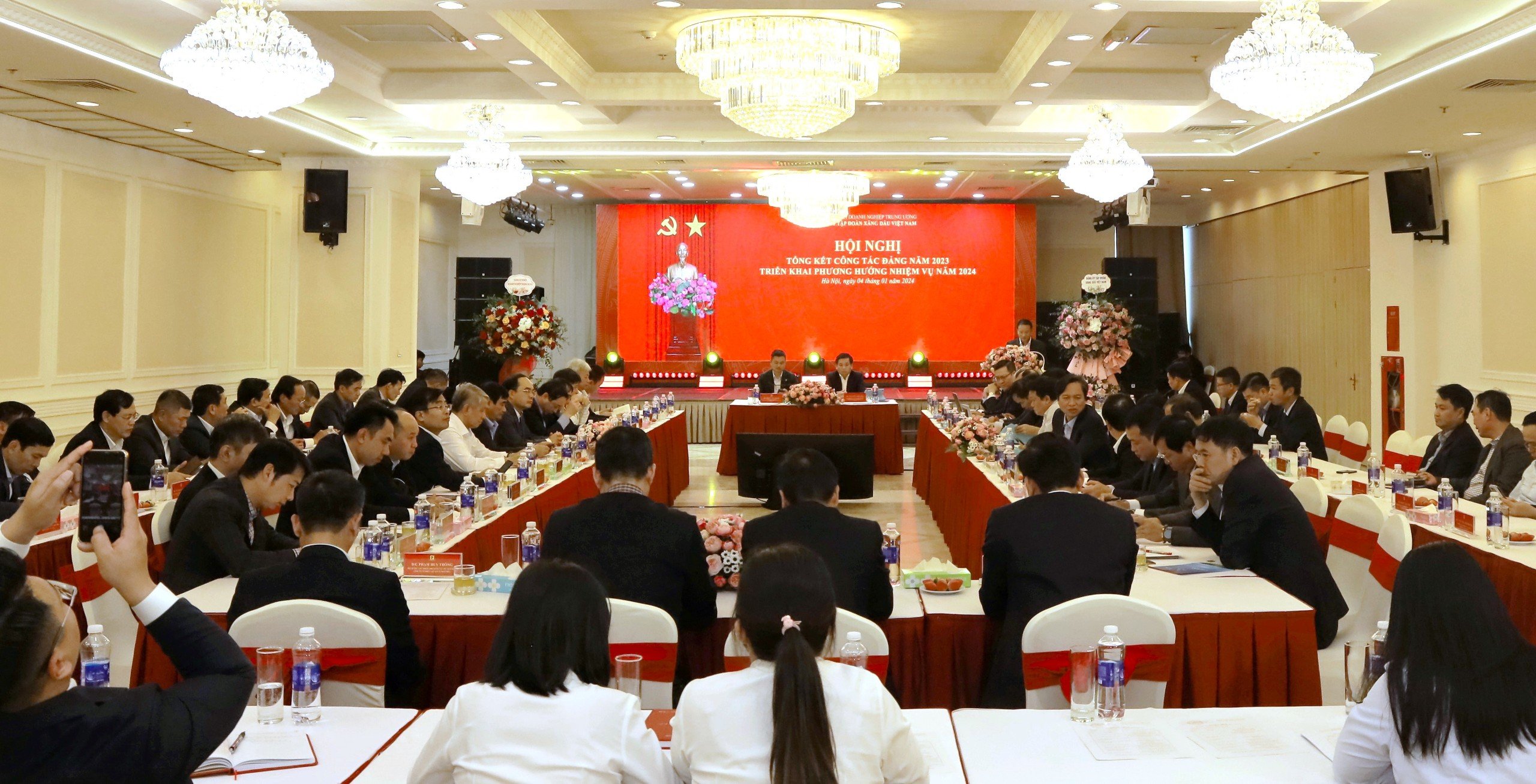 Toàn cảnh Hội nghị.