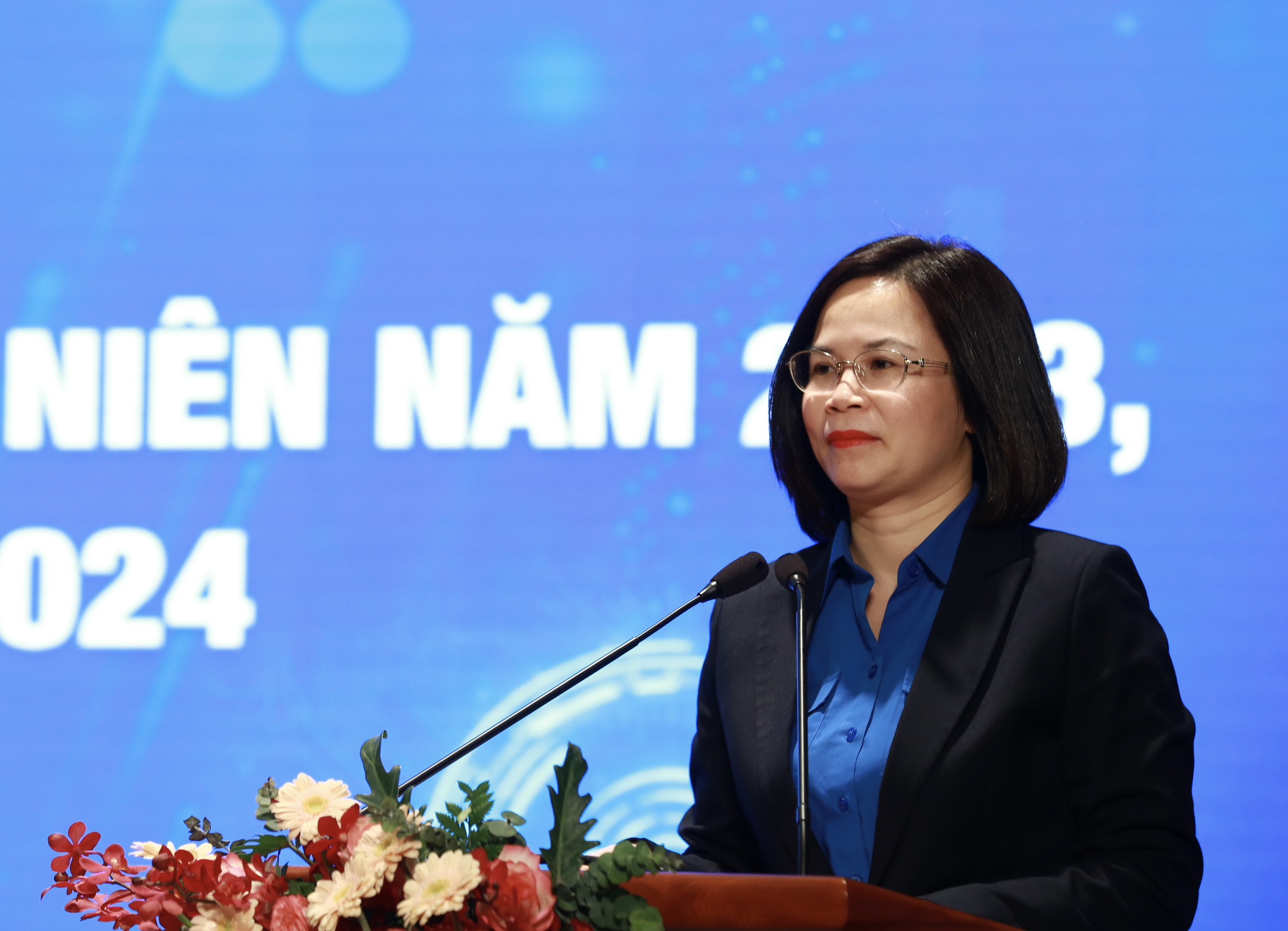 Đc Hoàng Thị Minh Thu - Bí thư Đoàn Khối phát biểu khai mạc Hội nghị