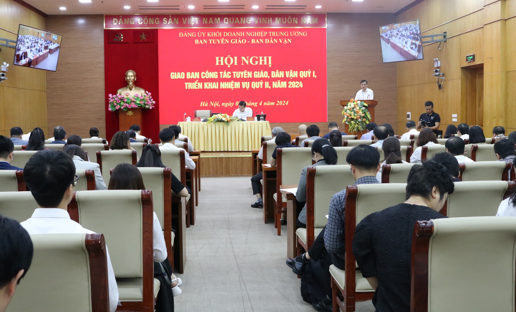 Đồng chí Vũ Trí Thắng, UVBCH Đảng bộ Khối, Trưởng Ban Dân Vận Đảng ủy Khối. 