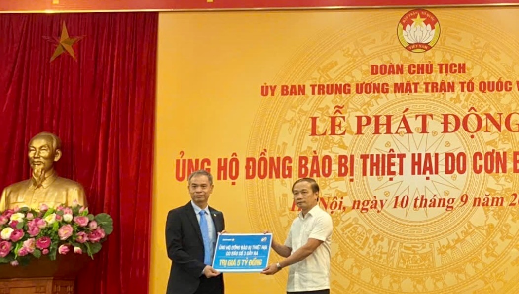 Bảo Việt ủng hộ đồng bào bị thiệt hại do cơn bão số 3.